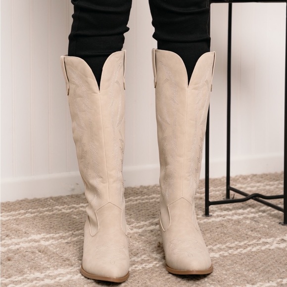 Western Knee High Sand Boots - Picture 4 of 8